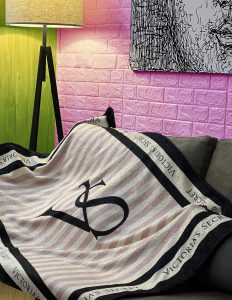 پتو تك نفره Victoria's Secret - Image 3