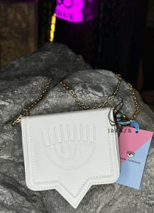 دوشی کوچک کیارا سفید - Chiara Ferragni