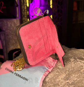 دوشی کوچک کیارا پوست ماری مشکی - Chiara Ferragni - Image 4