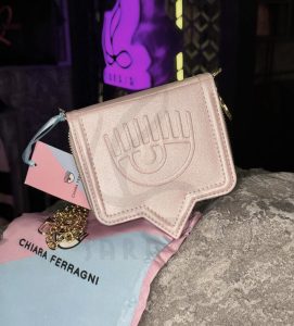 دوشی کوچک کیارا صورتی شاین - Chiara Ferragni