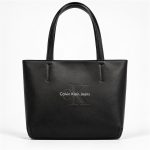 دوشی Calvin Klein مينيمال